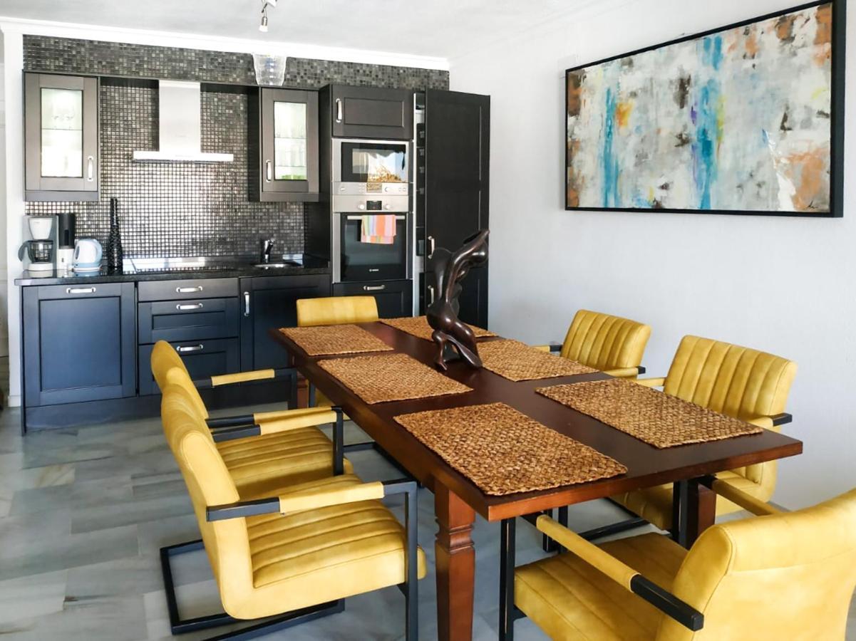 Homelystay- Marbella, Puerto Banus Apartamento *